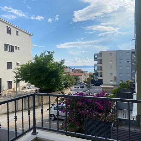 Modern New Apartment In Makarska Exterior photo