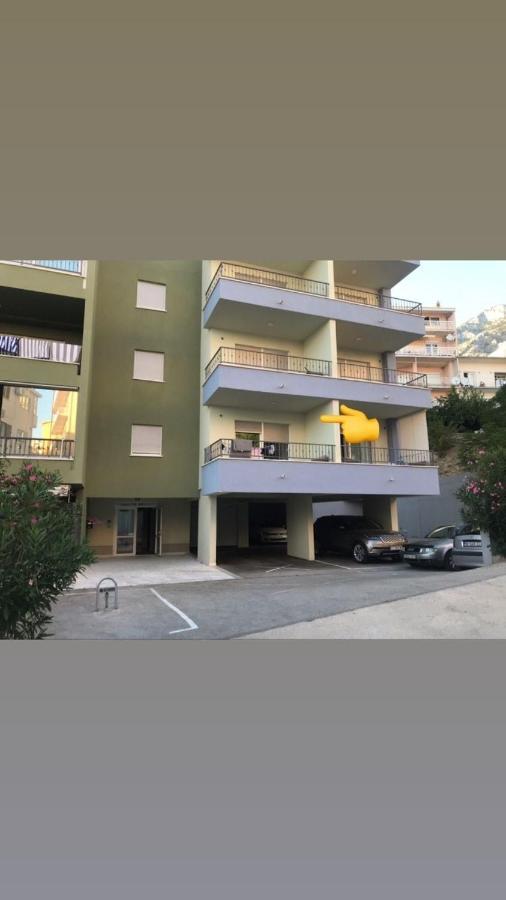 Modern New Apartment In Makarska Exterior photo