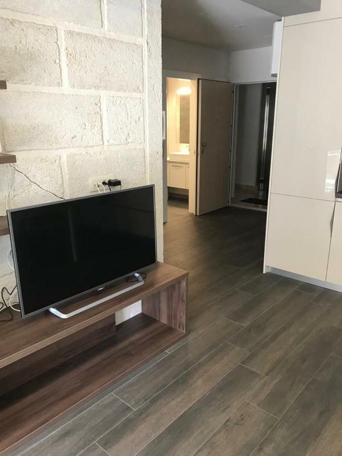 Modern New Apartment In Makarska Exterior photo